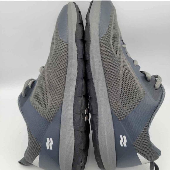 Runners Strike Mvmnt Vimana Carbon Runner, Men's US11, Like New - Picture 4 of 8